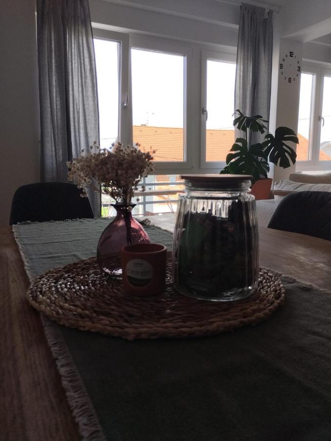 Apartman Zagreb , With Balcony And Free Parking Kültér fotó