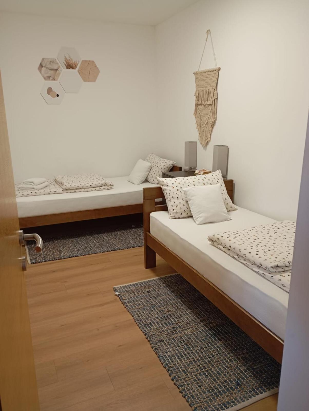 Apartman Zagreb , With Balcony And Free Parking Kültér fotó
