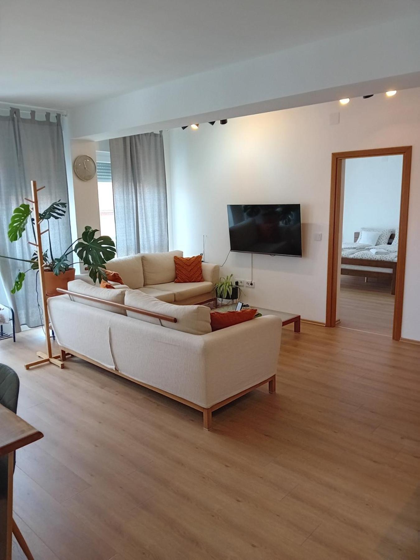 Apartman Zagreb , With Balcony And Free Parking Kültér fotó